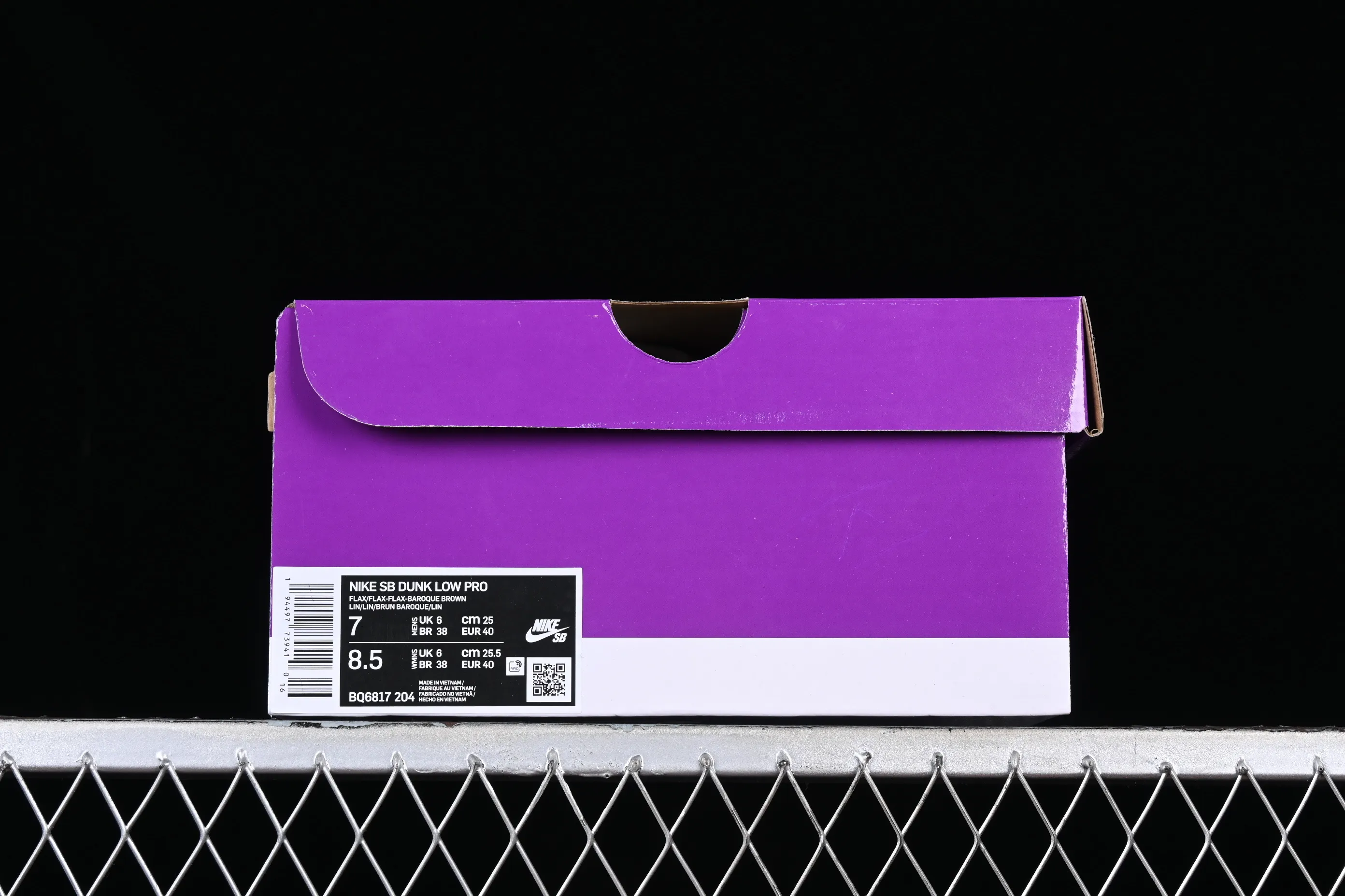 All Categories Nk SB Dunk Series Nk SB Dunk Low Low-top sneakers Nk SB Dunk Low Pro Wheat color Falling yellow low-top sports skateboard shoes BQ6817-204